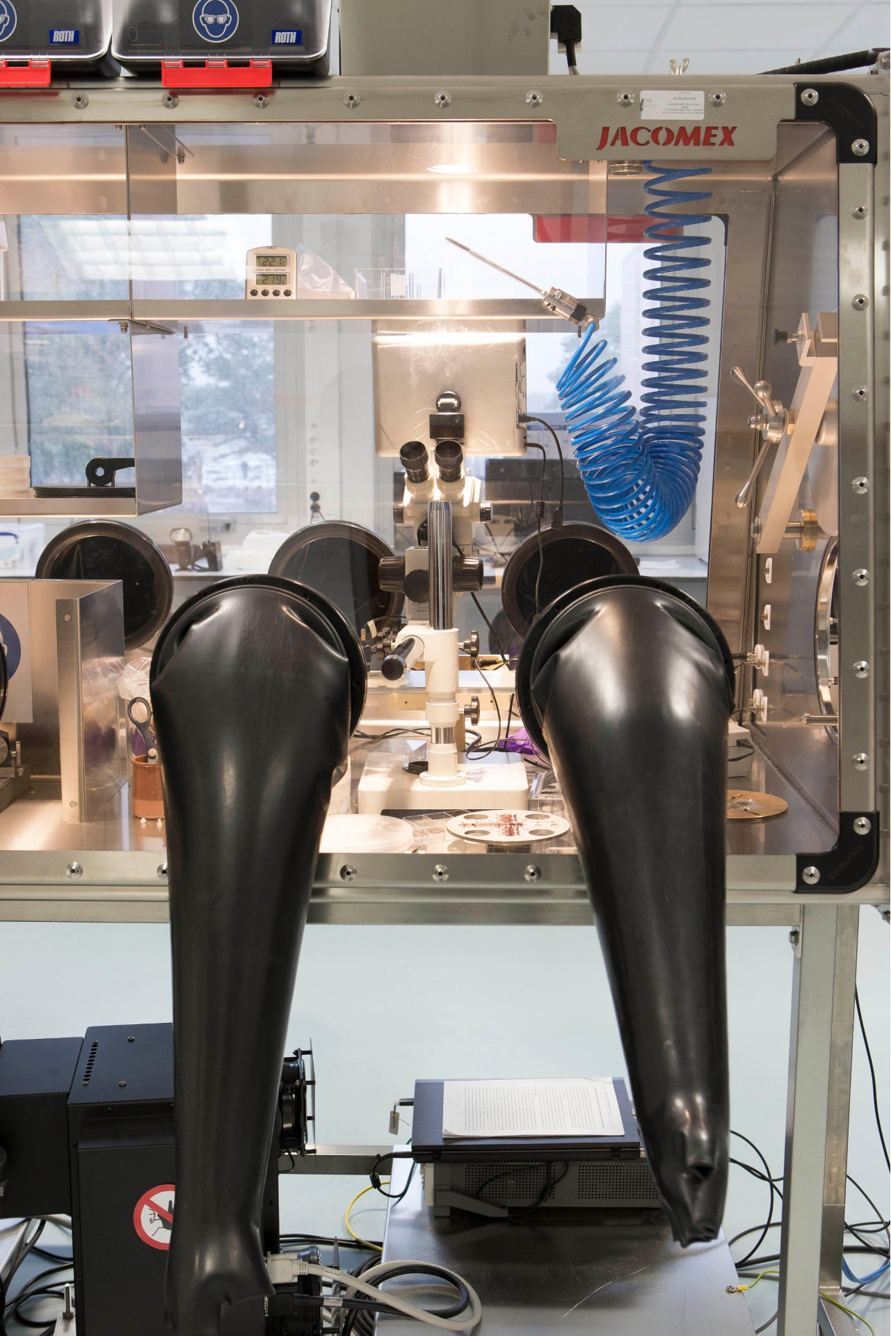 Glovebox voor de assemblage van batterijcellen