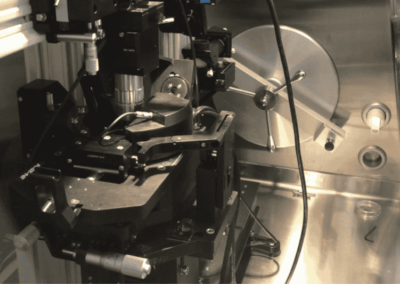 Atoomkrachtmicroscoop (AFM) voor handschoenenkast